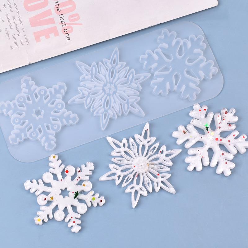 Christmas Hollow Snowflake Orn - огляд і ціна Christmas Craft Embellishment